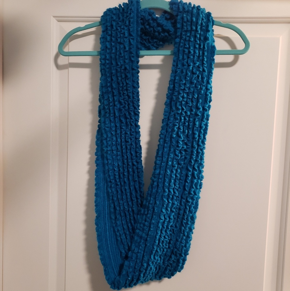 Infinity Scarf - Picture 2 of 5